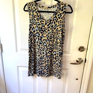 Logo rayon span v neck giraffe print navy and light blue